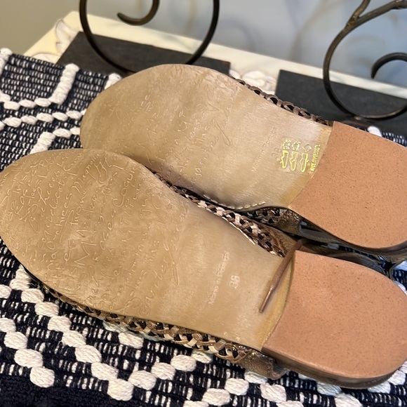 Unity In Diversity Oxford Black Gold Metallic Open Back Flats New - Picture 8 of 9